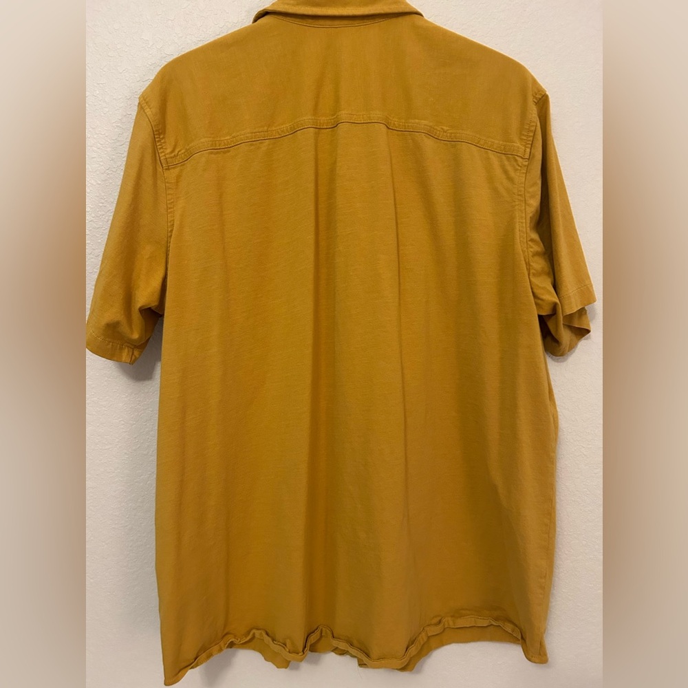 L.L. Bean Men's Lakewashed® Organic Cotton Button-Front Shirt, Short-Sleeve - Picture 3 of 6